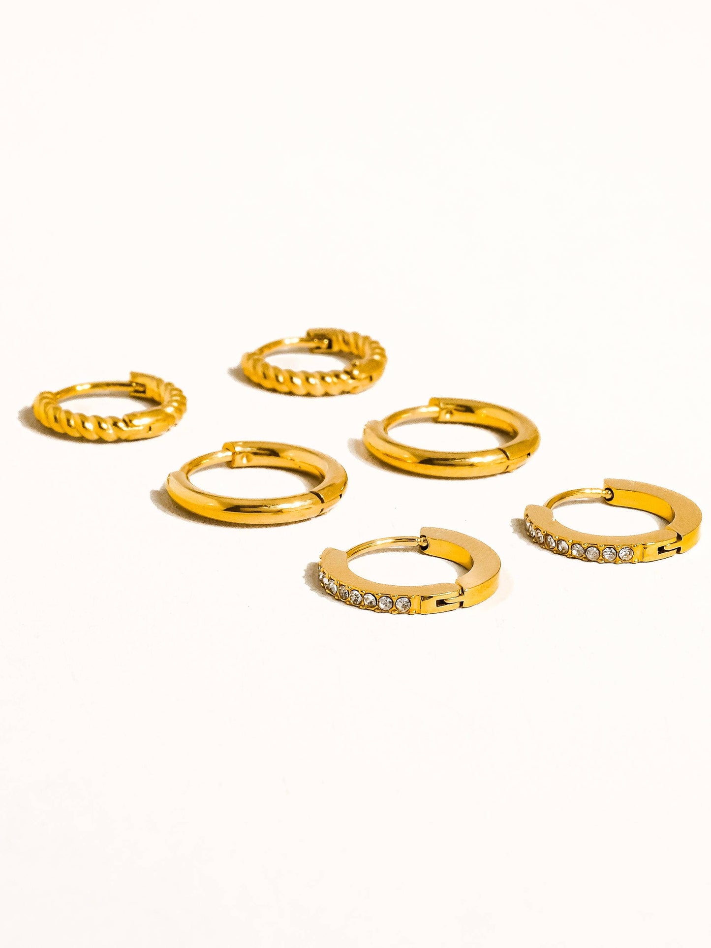 XOXO Gold Non-Tarnish Hoops Earring Set