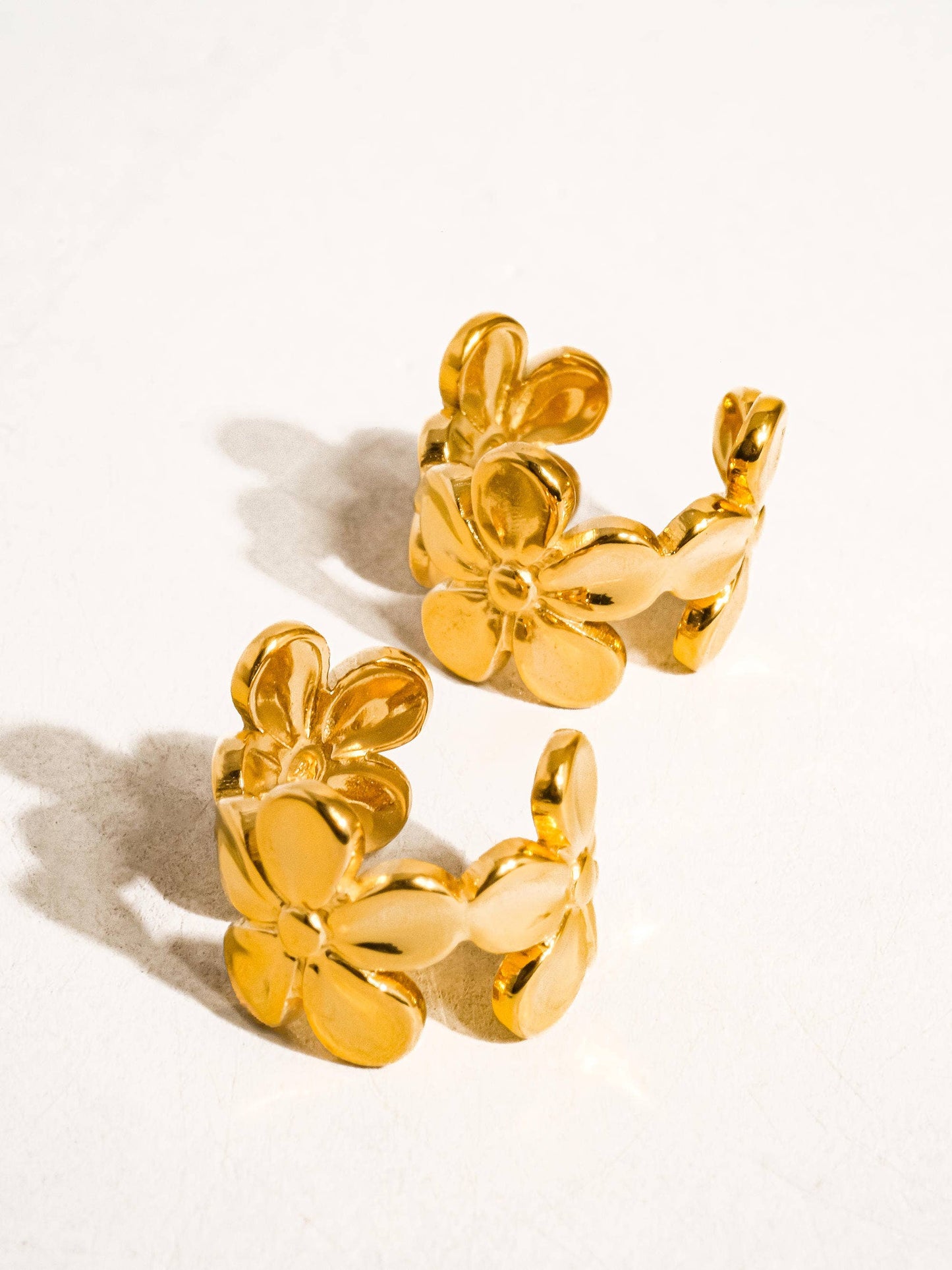 Truly Deeply Non-Tarnish Floral Ear Cuff
