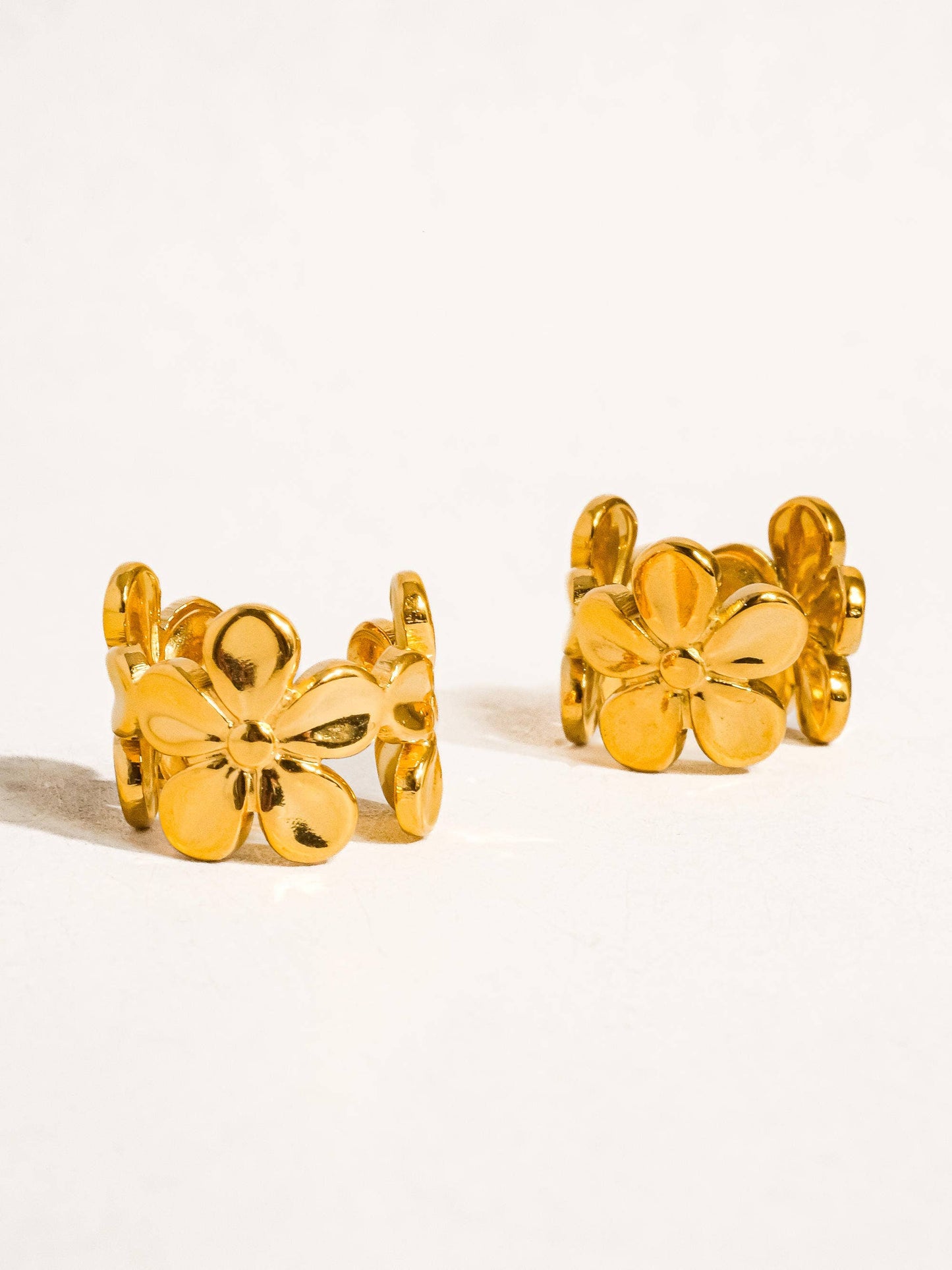 Truly Deeply Non-Tarnish Floral Ear Cuff