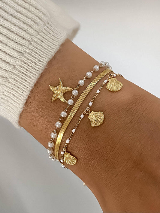 By Your Side Non-Tarnish Shell Pearl Bracelet Set