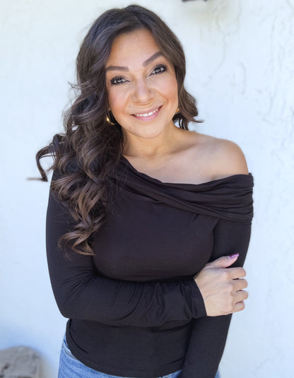 Skyla Off Shoulder Long Sleeve Top