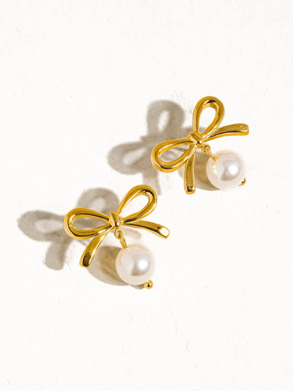 Everly Gold Non-Tarnish Bow Pearl Earring